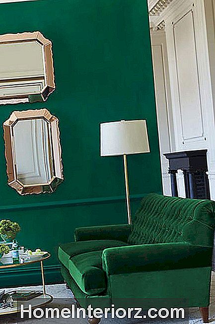 Roheline värv blokeerimine kaasaegses elutoas