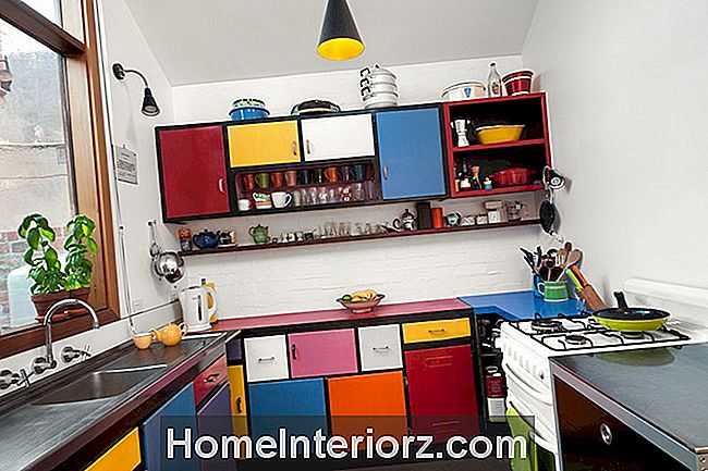 färgstarkt Mondrian inspirerat kök