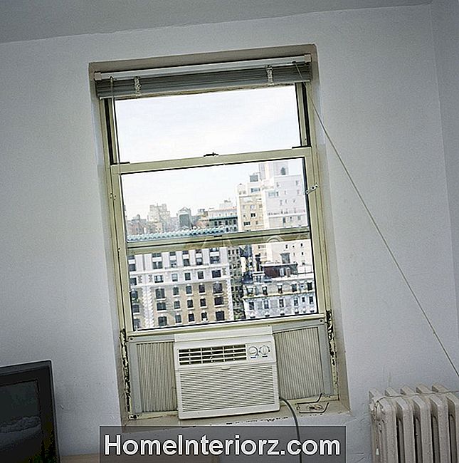 Konditsioneer hotelli aknas, Manhattan, New York, New Yorgi osariik, USA