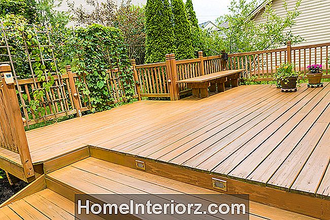 Madeira e Composite Decking: Prós e Contras