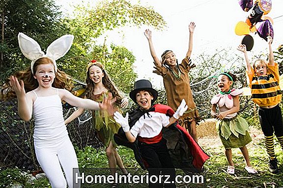 9 Kid-Friendly Halloween Party-pelit